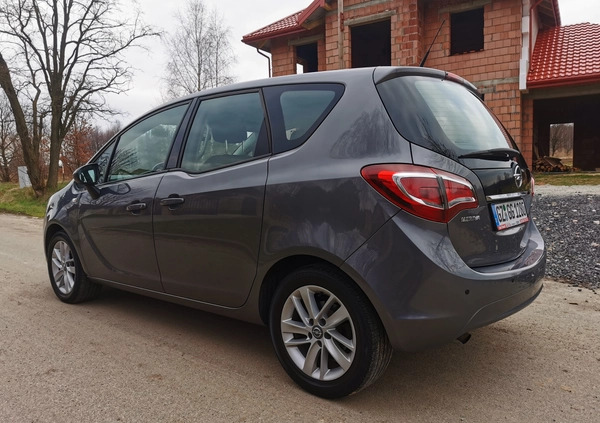Opel Meriva cena 35900 przebieg: 143000, rok produkcji 2016 z Częstochowa małe 352